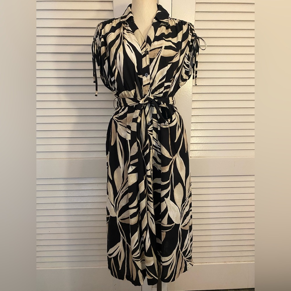 NWT- Time and Tru Black and Cream Leaf Pattern Midi Dress- Size S